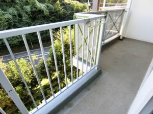 １３バルコニー