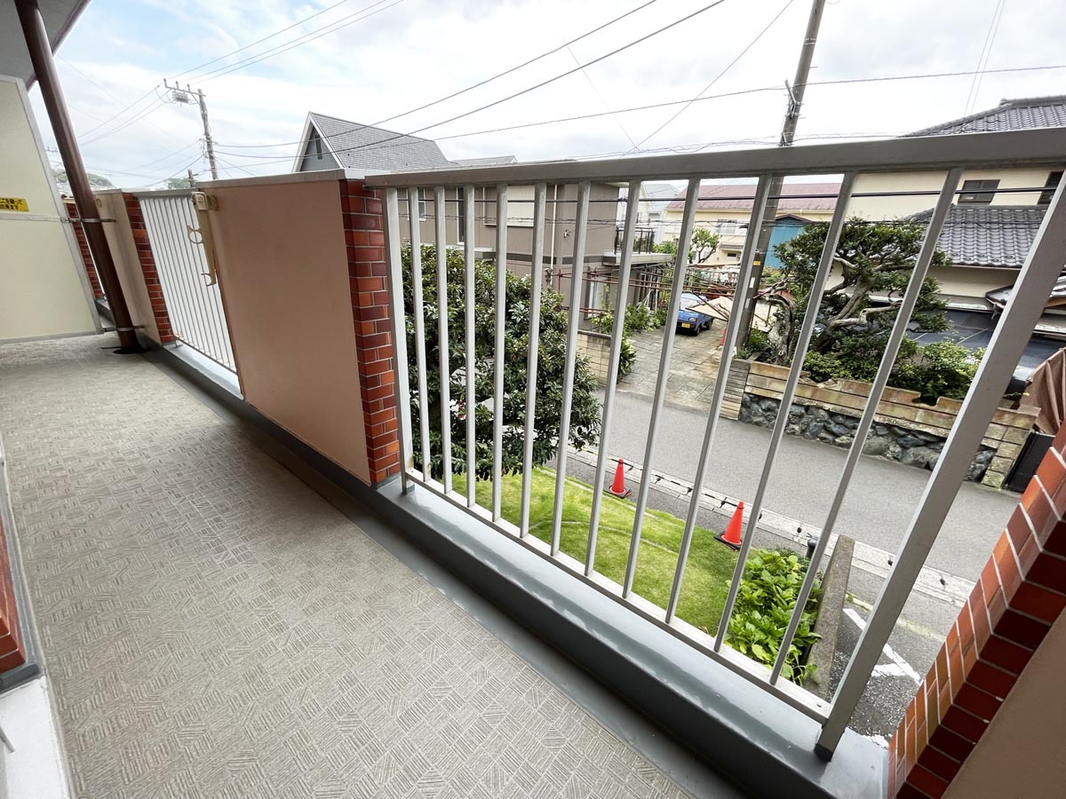 ６バルコニー