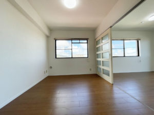 ８ダイニング