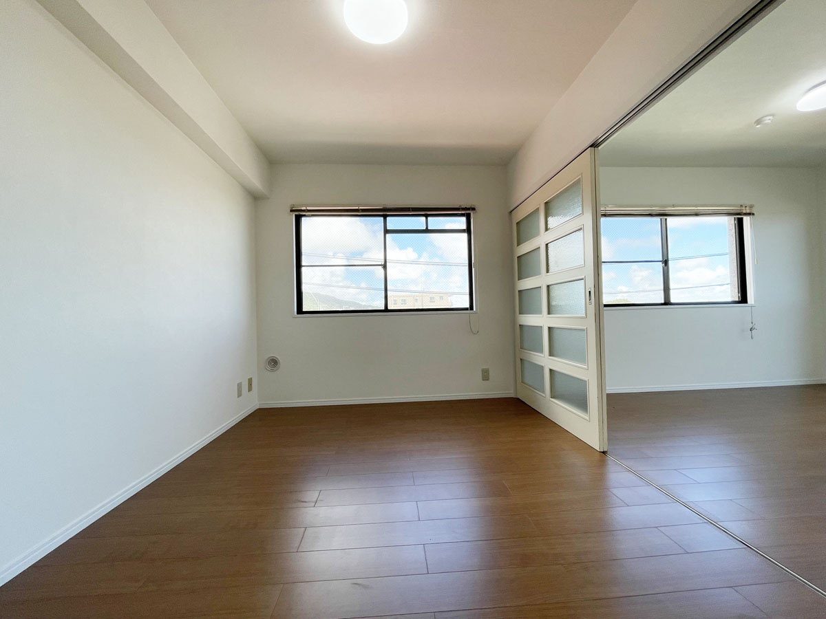 ８ダイニング